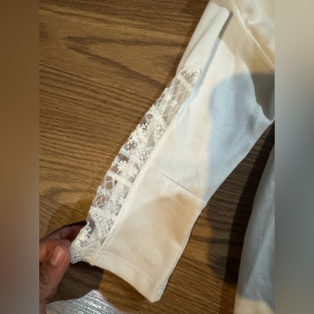 Star Wars R2D2 Top - Picture 5 of 9